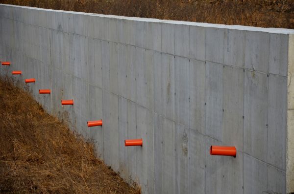 Cost of Retaining Wall Drainage in Franklin